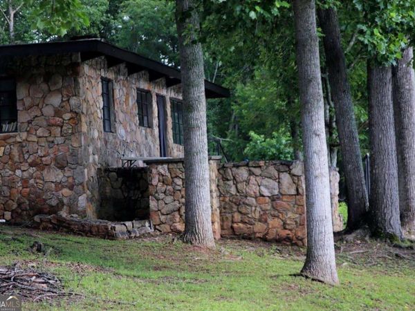 415 Walton Road, Barnesville, GA 30204