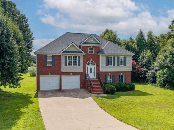 154 Magnolia Drive SE, Calhoun, GA 30701