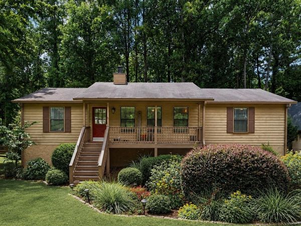 4470 S Springwood Drive SW, Smyrna, GA 30082