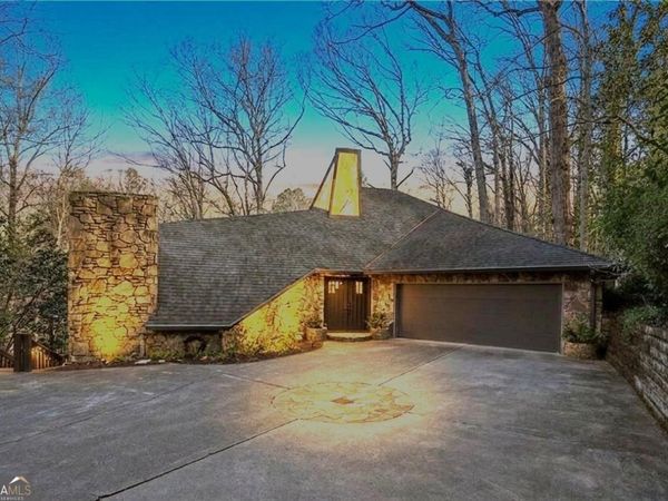 562 Pine Valley Road SE, Marietta, GA 30067