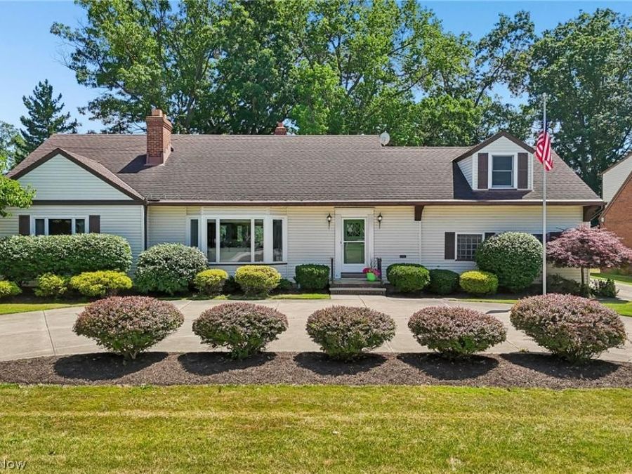 2382 Riverside Drive , Cleveland, OH 44107 Photo 1