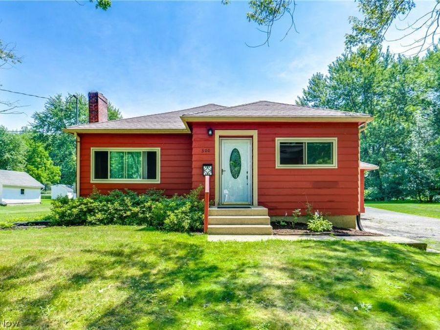 300 N Seneca Street , Rittman, OH 44270 Photo 1