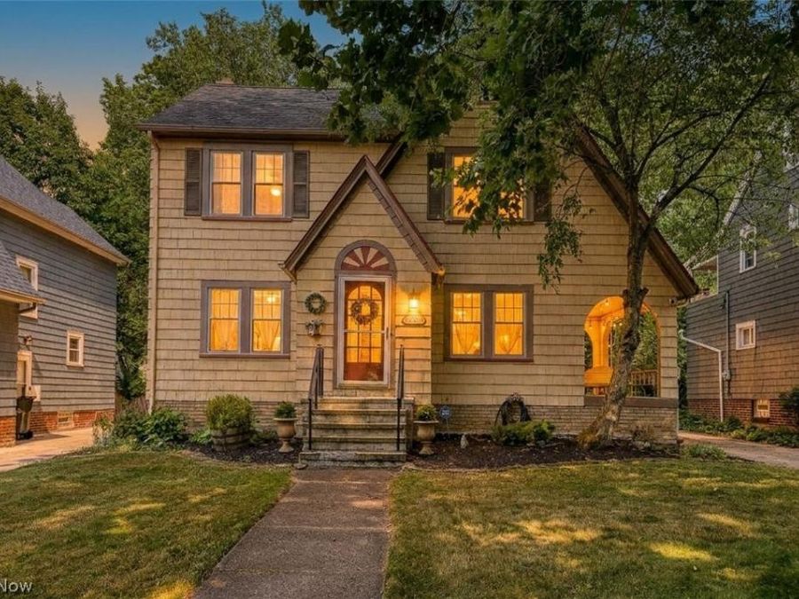 943 Cambridge Road , Cleveland Heights, OH 44121 Photo 1