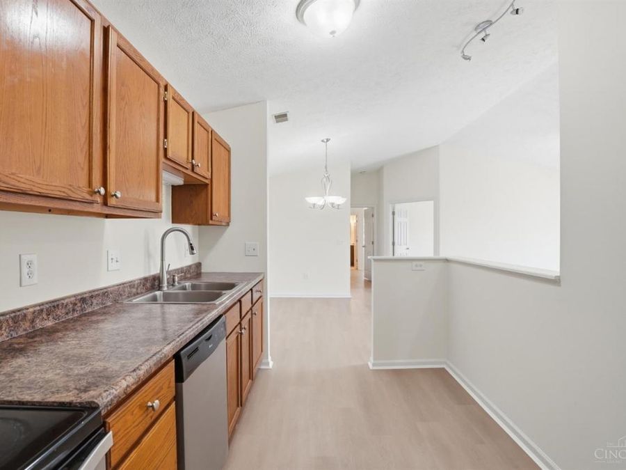 7372 Ridgepoint Drive, Unit 10, Anderson Township, OH 45230 Photo 16