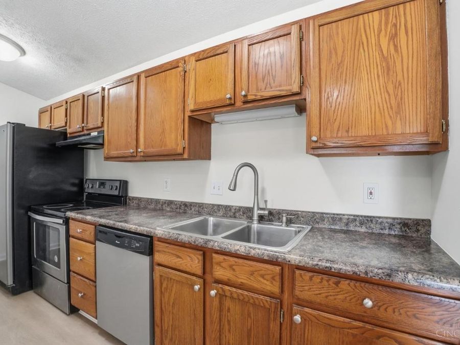 7372 Ridgepoint Drive, Unit 10, Anderson Township, OH 45230 Photo 17
