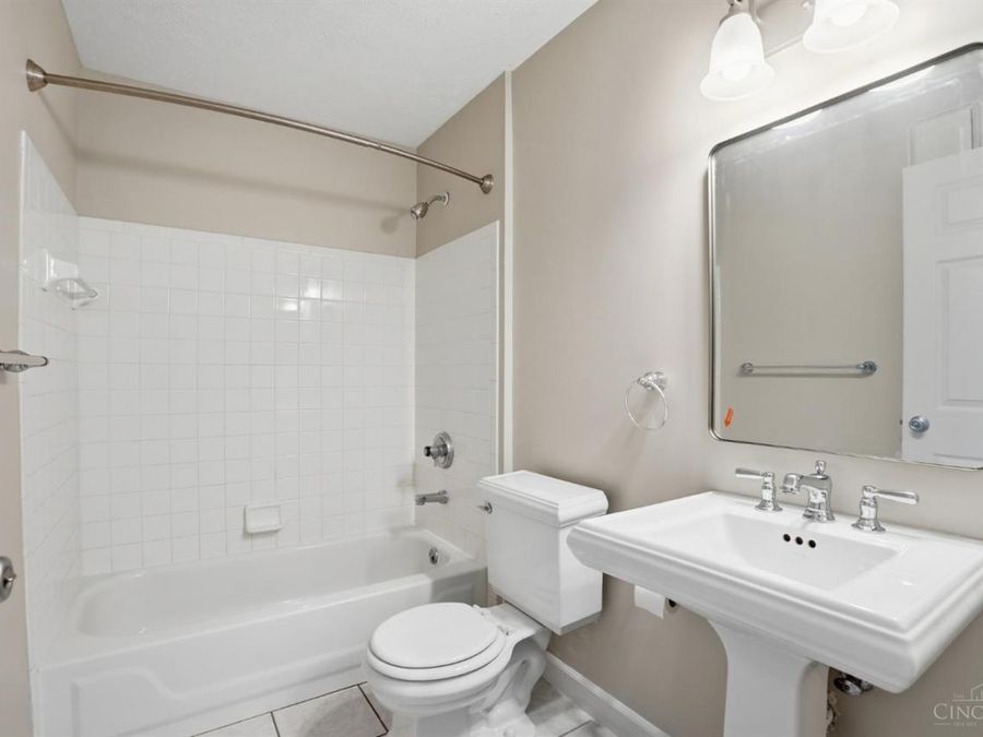 7372 Ridgepoint Drive, Unit 10, Anderson Township, OH 45230 Photo 31