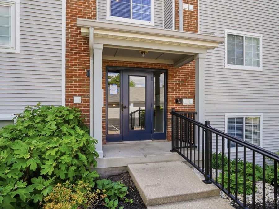 7372 Ridgepoint Drive, Unit 10, Anderson Township, OH 45230 Photo 4