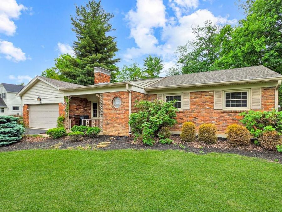 7963 Mitchell Farm Lane, Montgomery, OH 45242 Photo 3
