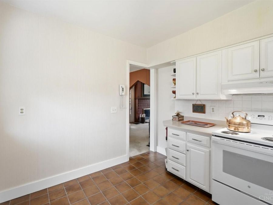 6124 Fairway Drive, Cincinnati, OH 45212 Photo 21
