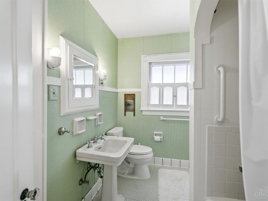 6124 Fairway Drive, Cincinnati, OH 45212 Photo 29