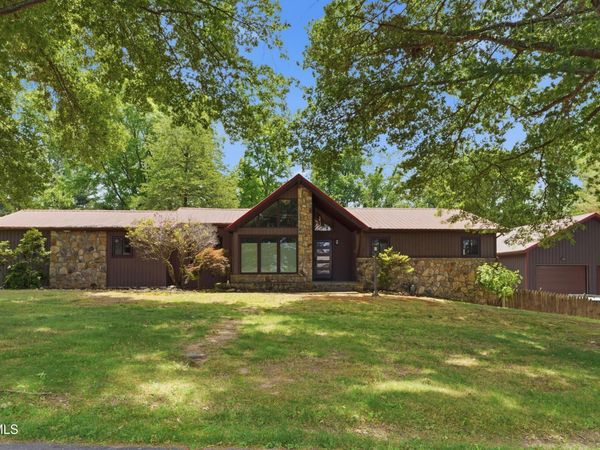 205 Spring Valley Road, Unicoi, TN 37692