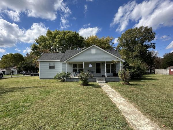 600 Kimmins St , Hohenwald, TN 38462