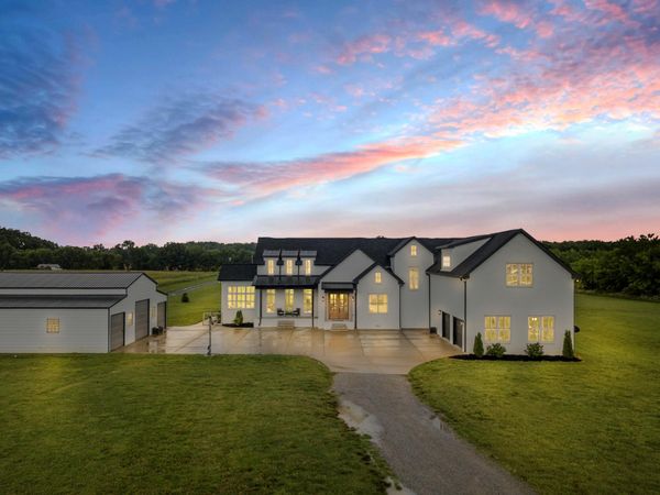 5915 Lakeview Rd , Springfield, TN 37172