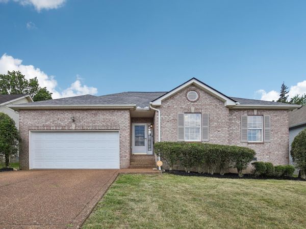 2812 Stokers Ln N, Nashville, TN 37207