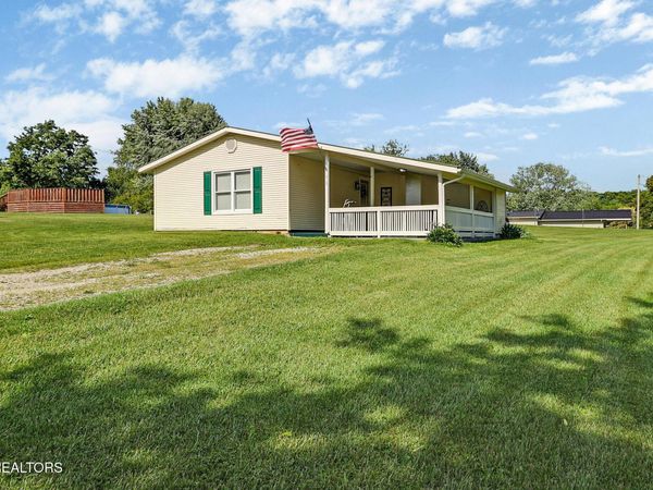 1019 Lincoln Rd , Jamestown, TN 38556