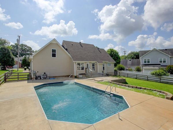 3430 E Henderson Way , Clarksville, TN 37042