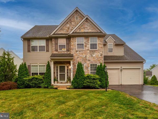 3703 BEDFORDSHIRE DRIVE, YORK, PA 17402