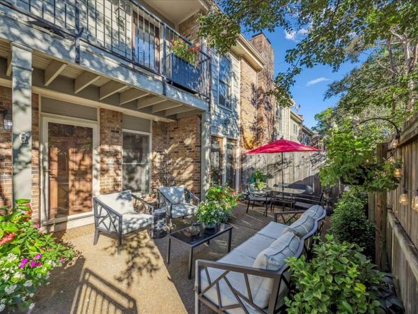 699 HOTCHKISS LN , Unit D, Memphis, TN 38104