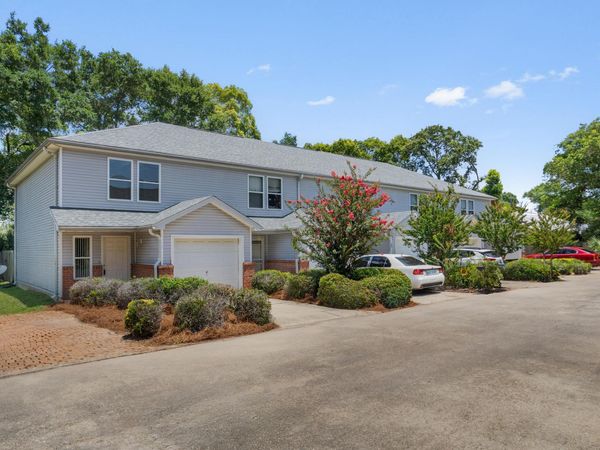 10 SE Park Place, Unit A1, Fort Walton Beach, FL 32548
