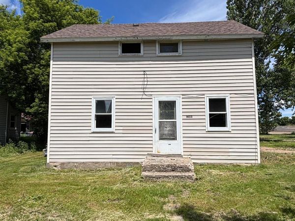 1433 1st Avenue NE, Glenwood, MN 56334