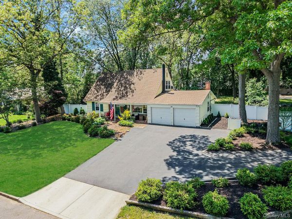 20 Wintergreen Drive , Coram, NY 11727