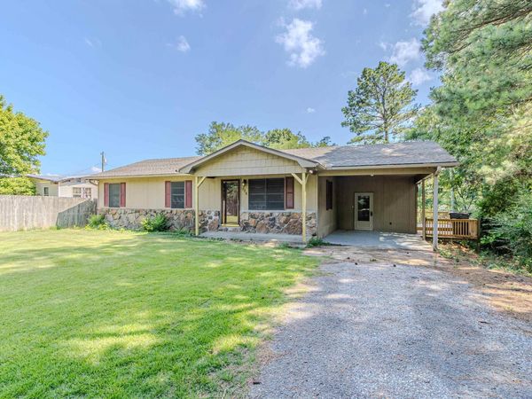 714 THORNE , Paragould, AR 72450