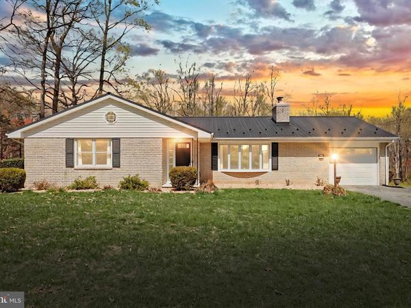 381 MILL STREET, FAWN GROVE, PA 17321