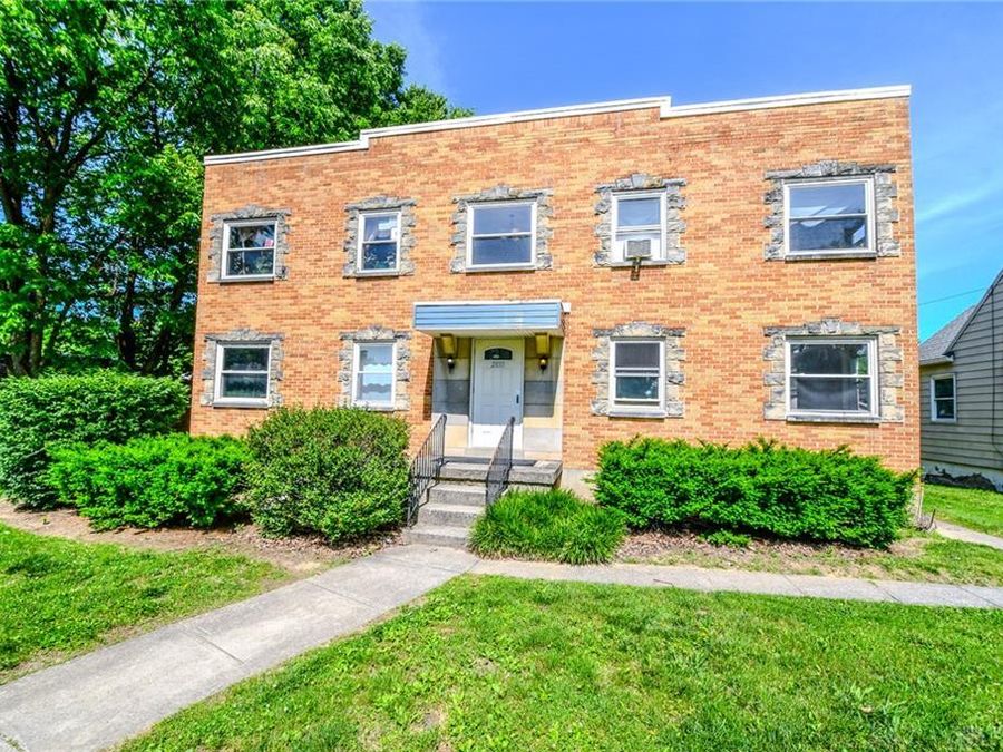 2833 Crescent Boulevard, Kettering, OH 45429 Photo 1