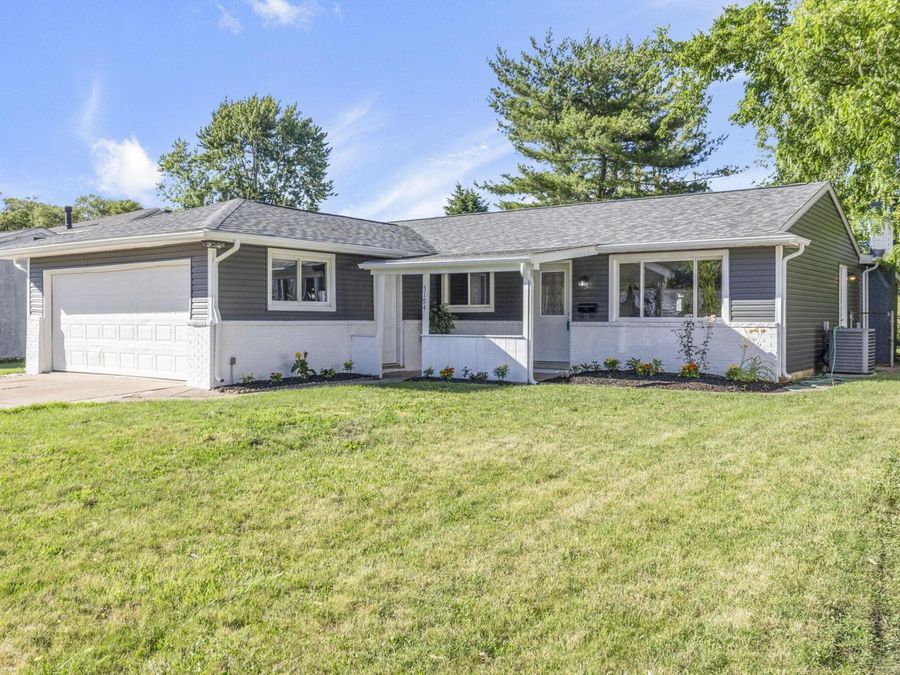 5194 Hacket Drive , Columbus, OH 43232 Photo 1