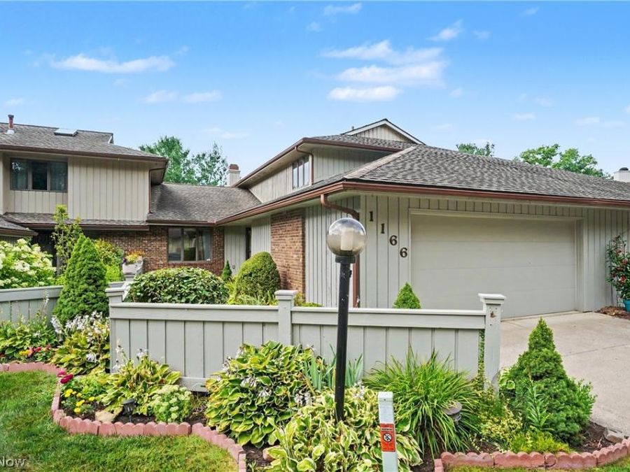 1166 Inverness Lane , Unit 100, Stow, OH 44224 Photo 1