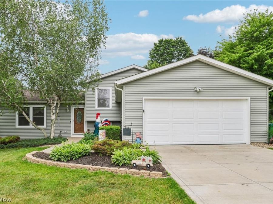 9632 Omega Court , Mentor, OH 44060 Photo 1
