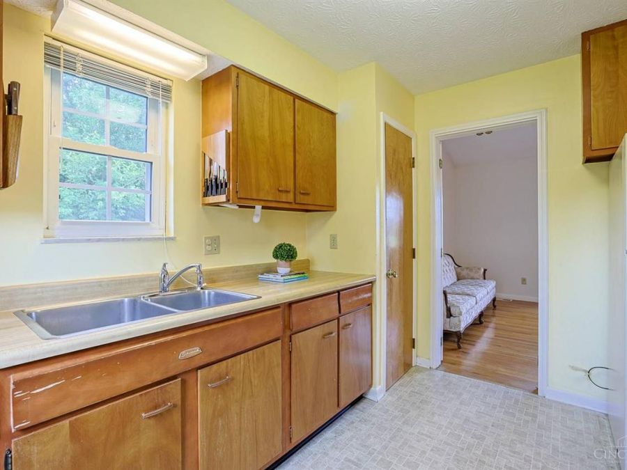 8285 Taffy Drive, West Chester, OH 45069 Photo 15