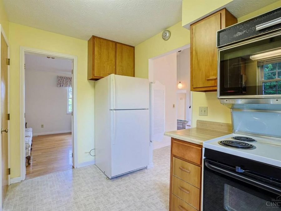 8285 Taffy Drive, West Chester, OH 45069 Photo 16