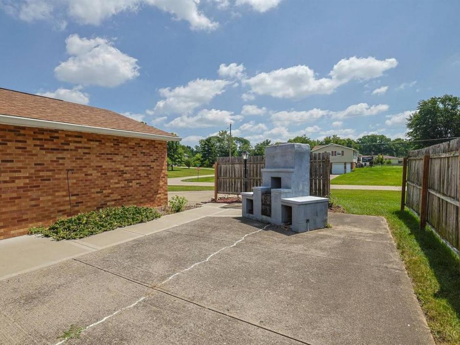 8285 Taffy Drive, West Chester, OH 45069 Photo 36