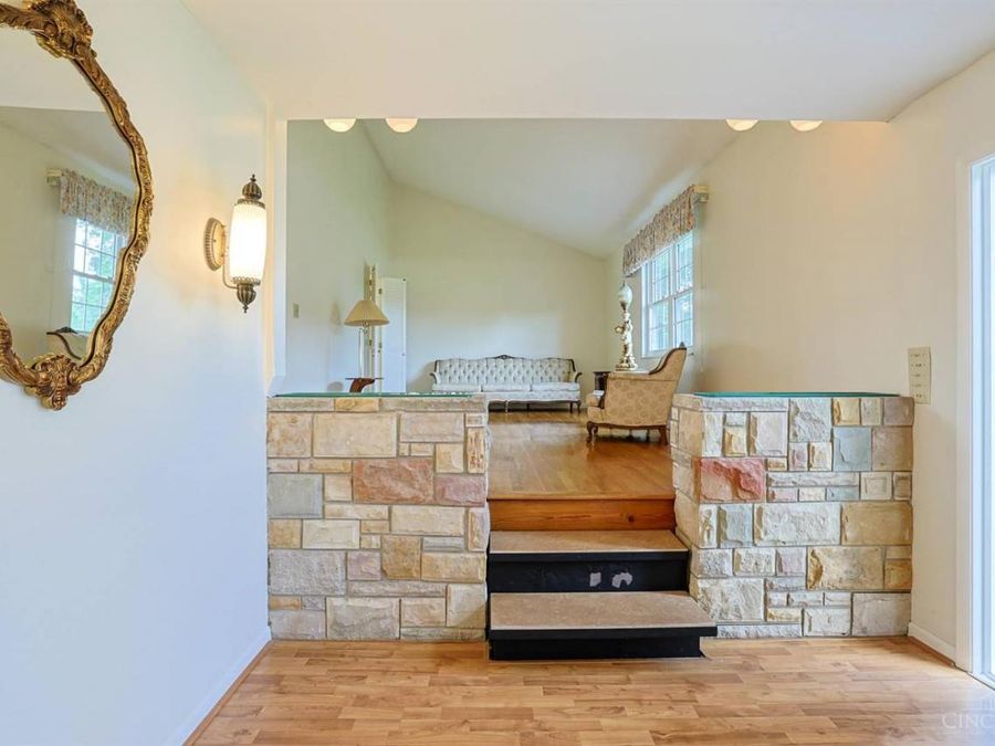 8285 Taffy Drive, West Chester, OH 45069 Photo 4