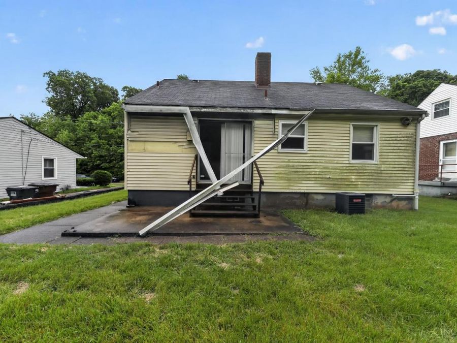 218 Ridgeway Road, Cincinnati, OH 45216 Photo 5