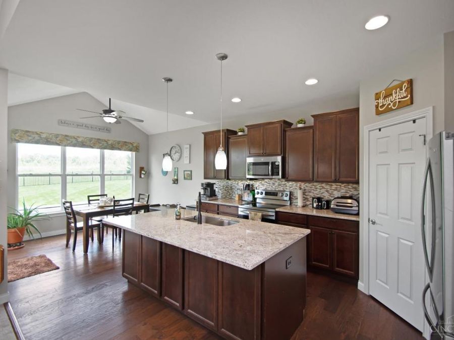 62 Tall Oaks Drive, Monroe, OH 45044 Photo 8