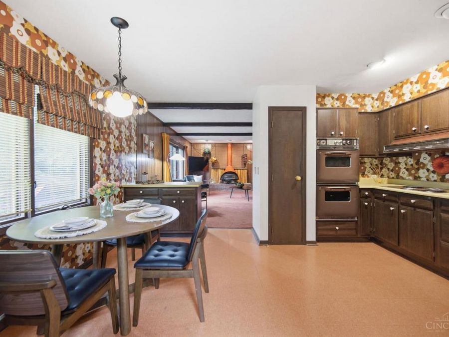 2056 Persimmon Court, Springfield Township, OH 45231 Photo 18