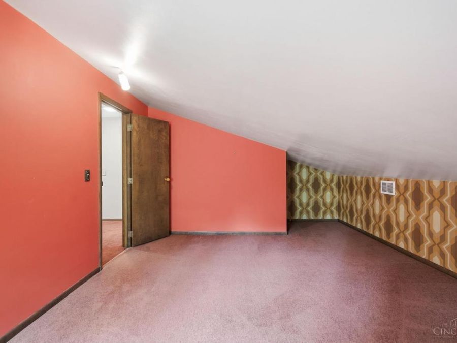 2056 Persimmon Court, Springfield Township, OH 45231 Photo 50