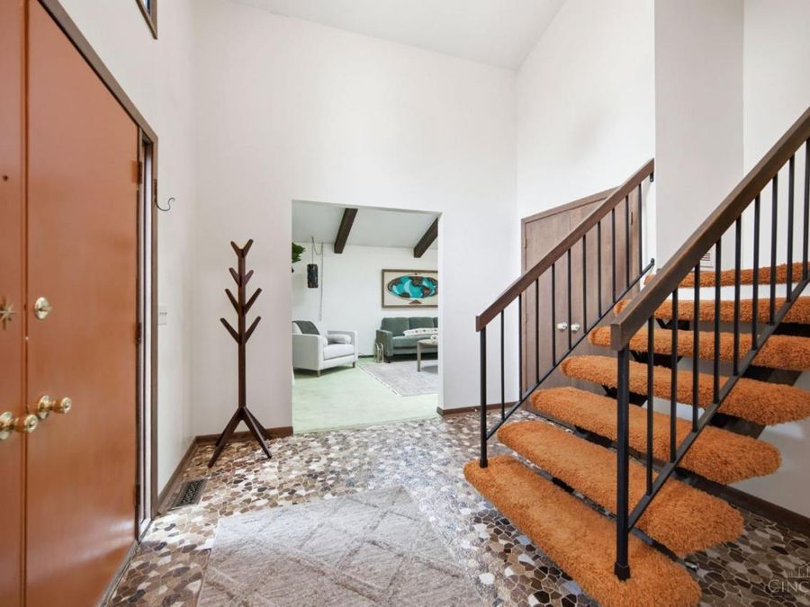 2056 Persimmon Court, Springfield Township, OH 45231 Photo 9