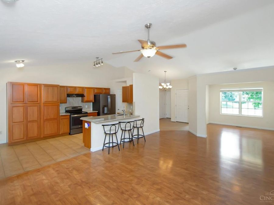 219 Shanda Drive, Monroe, OH 45050 Photo 7