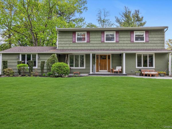 84 Derby Avenue , Greenlawn, NY 11740