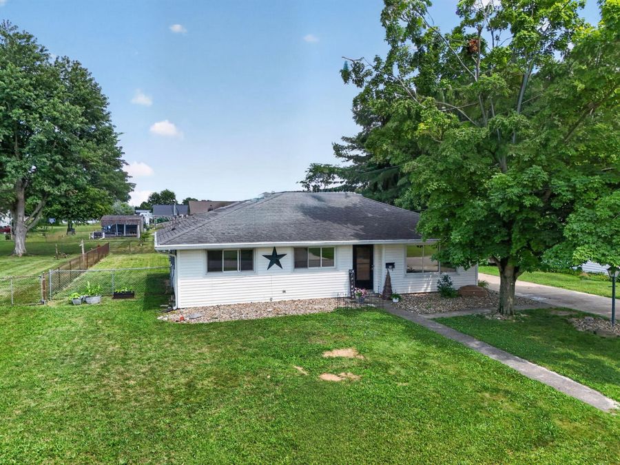 72 E George Street, Richwood, OH 43344 Photo 1