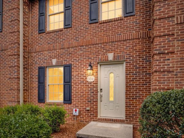 1709 Cherokee Road, Unit 304, Johnson City, TN 37604