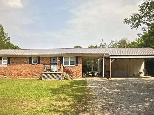 1245 BURNETT MILLS RD , Bolivar, TN 38008