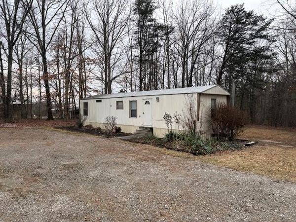 15889 Highway 111 , Spencer, TN 38585