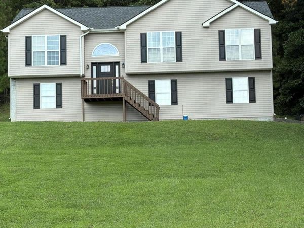 244 Windbrook Drive , Tunnel Hill, GA 30755