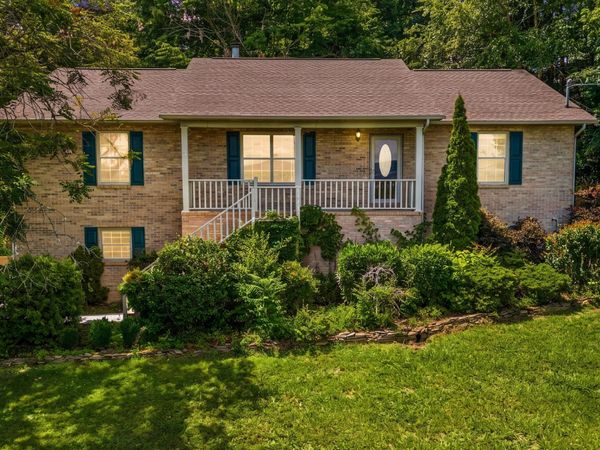 716 Whippoorwill Circle , Seymour, TN 37865