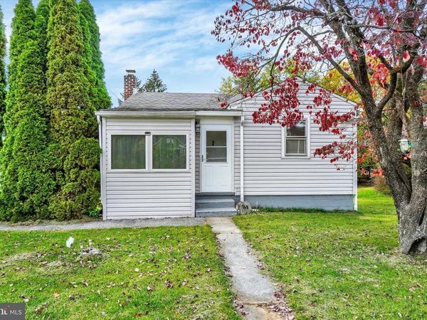 268 N MAIN STREET, MANCHESTER, PA 17345