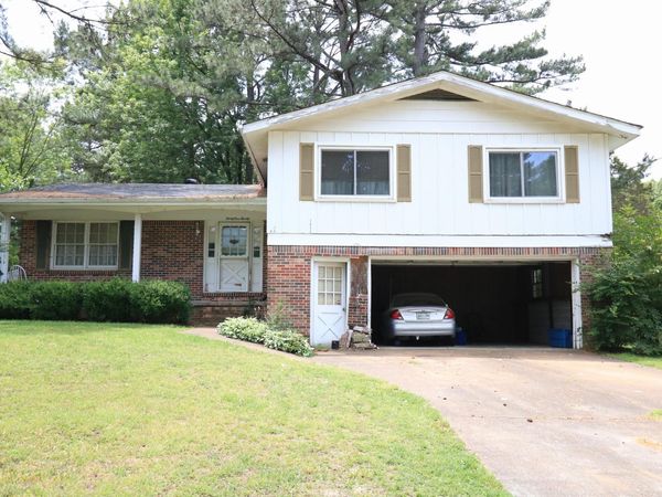 3120 N Circle Dr , Humboldt, TN 38343
